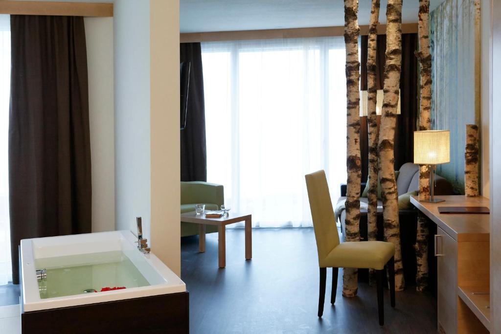 Hotel Amaten Brunico Room photo